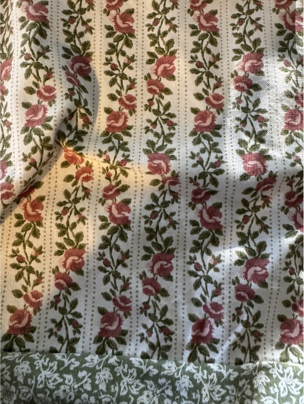 Laura Ashley Rose Lattice Floral Canvas Tote Bag Pink Roses Cottagecore NWT - Picture 3 of 7
